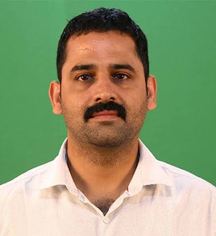 Dr Abhay Bhardwaj